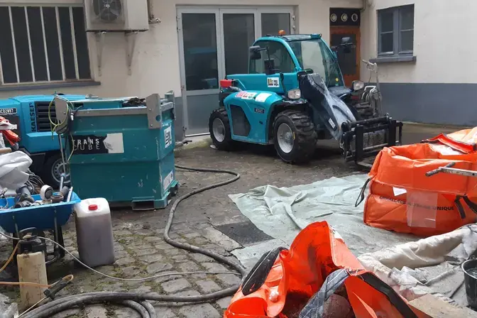 RUE BOBILLOT