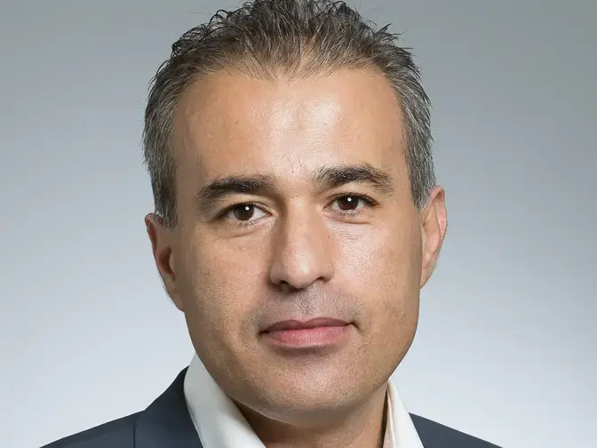Photo portrait de Karim Boudersa