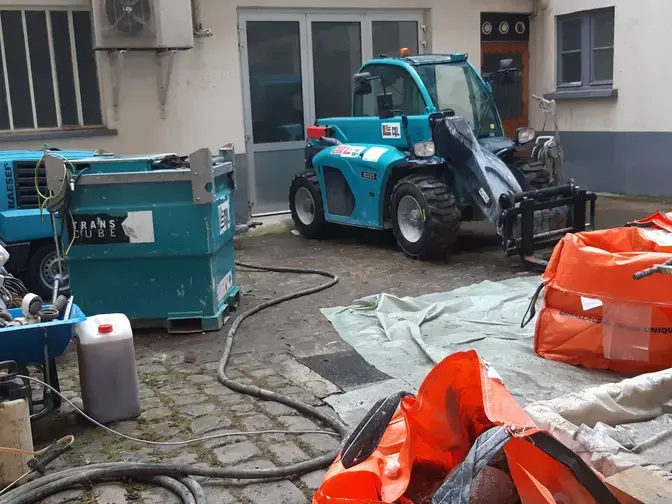 RUE BOBILLOT