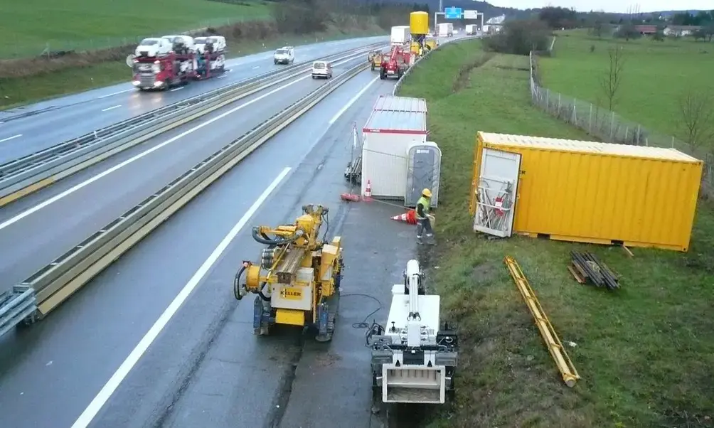 Comblement de vide application image vue autoroute