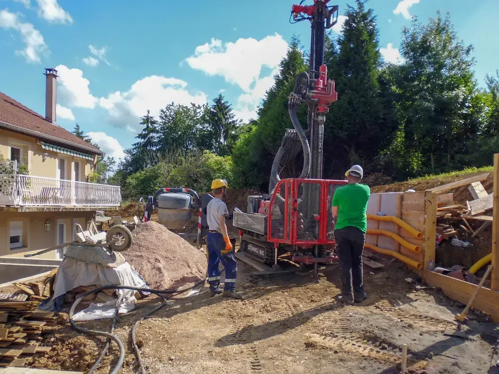 Mur de soutènemen Entrange, Micropieux vue de la machine